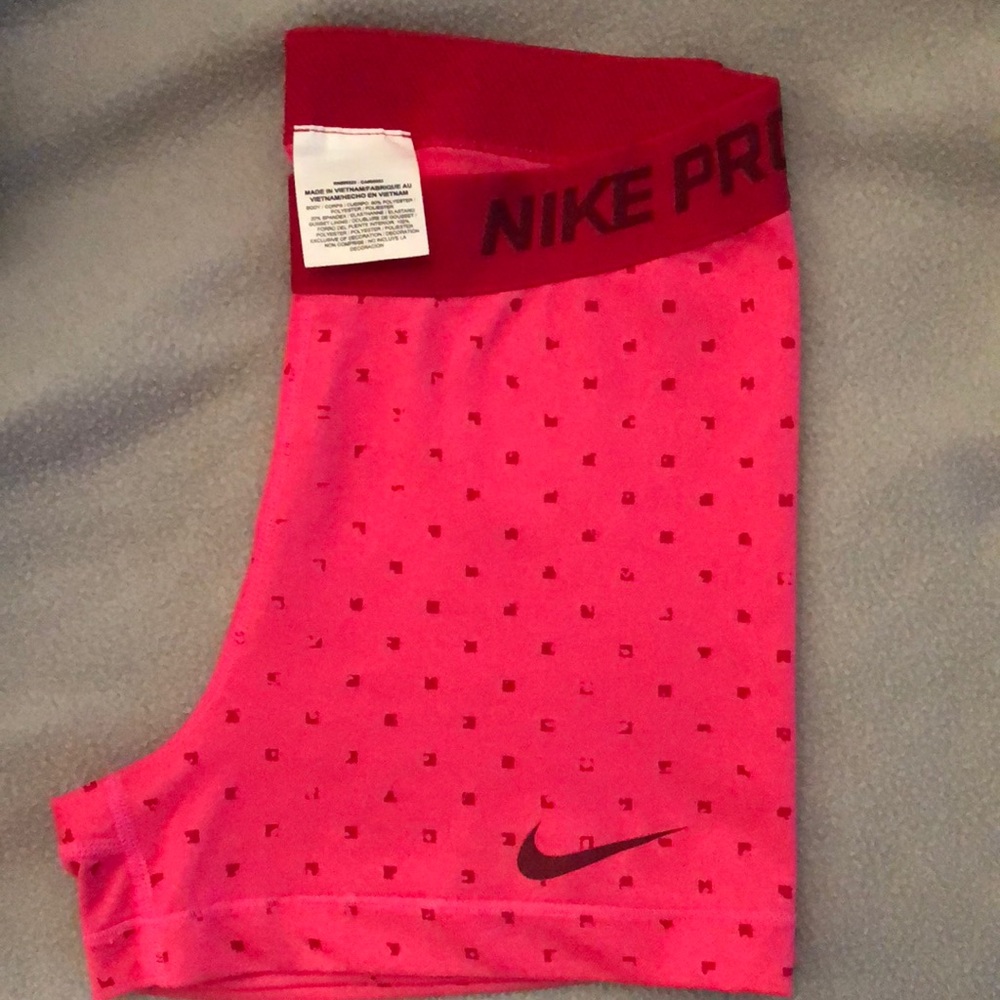 Nike Pro